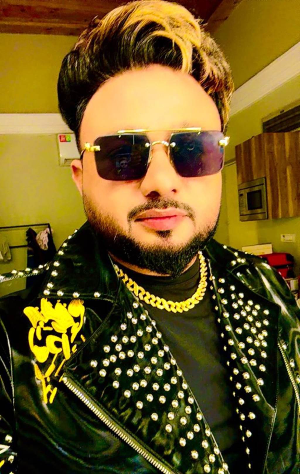 Famous Punjabi Singer Jelly Releases New Song Jutti Thalle